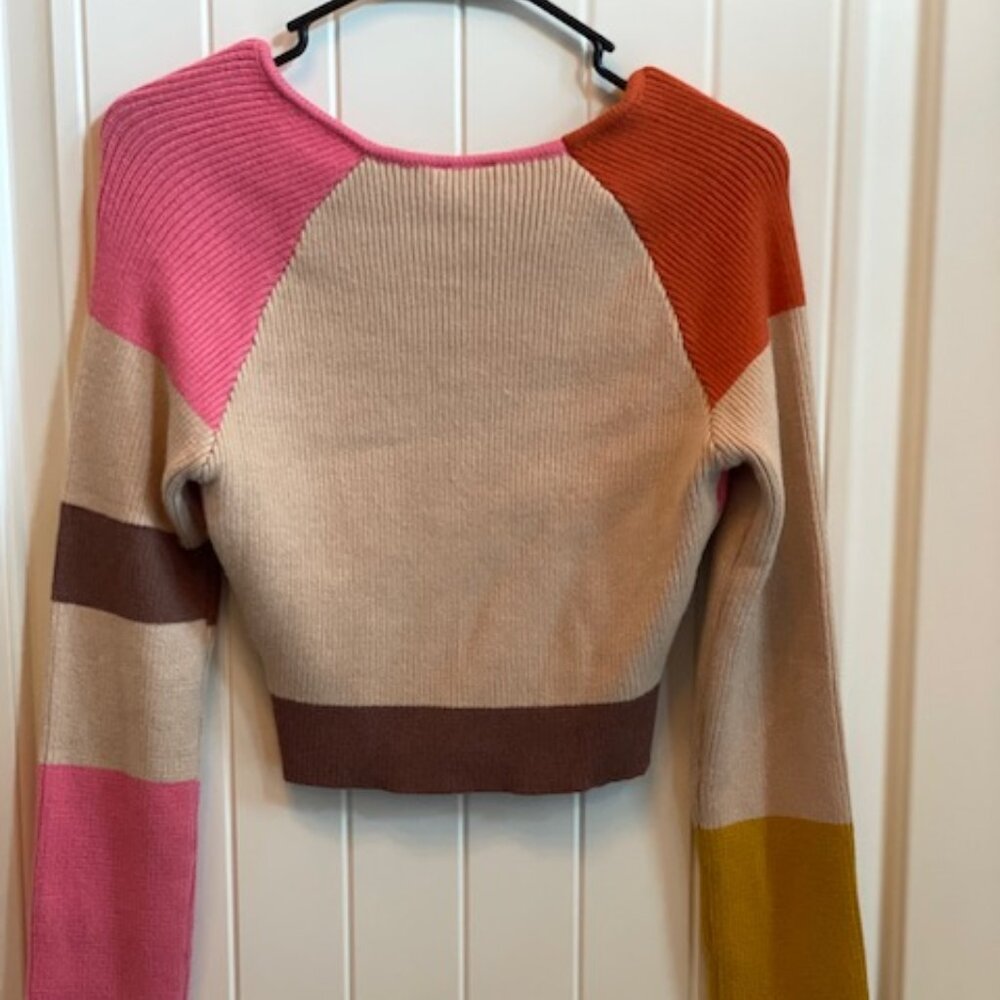 Colorful Cropped Sweater - Picture 2 of 2